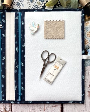 Image of The Ivie Stitch Case/Feathers and Flora