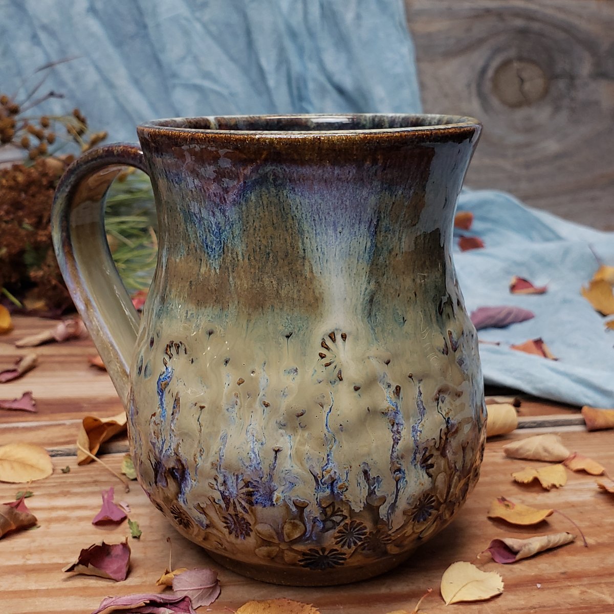 Image of Mountain Flower Honey Big Hug mug 102403