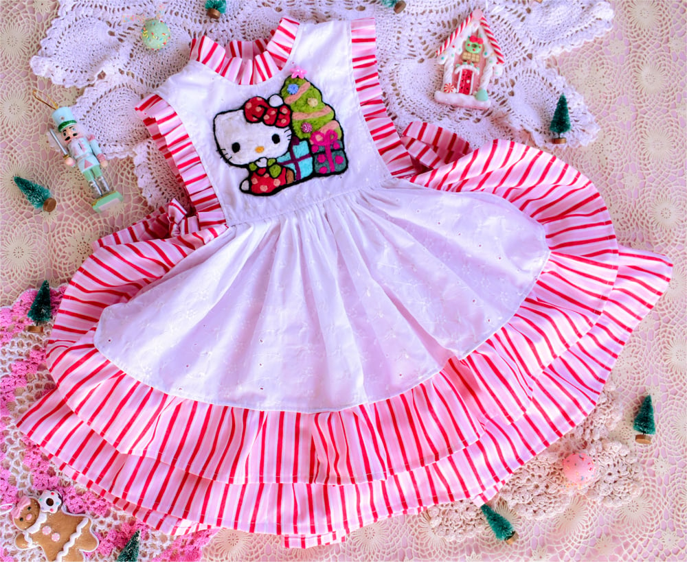 Image of Hello Kitty Inspired Vintage Pinnie no. 004