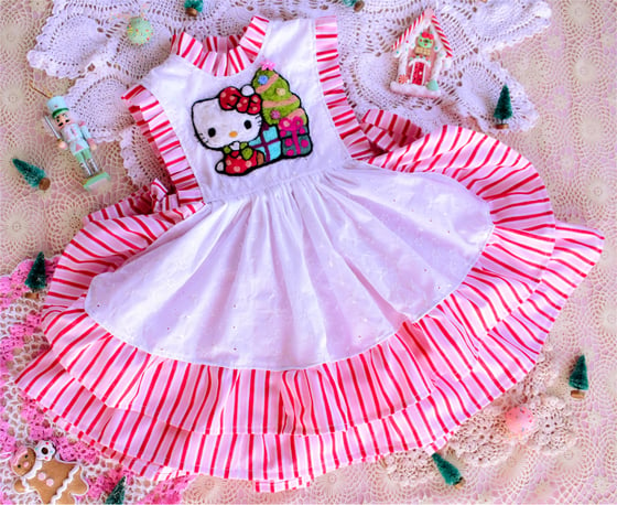 Image of Hello Kitty Inspired Vintage Pinnie no. 004