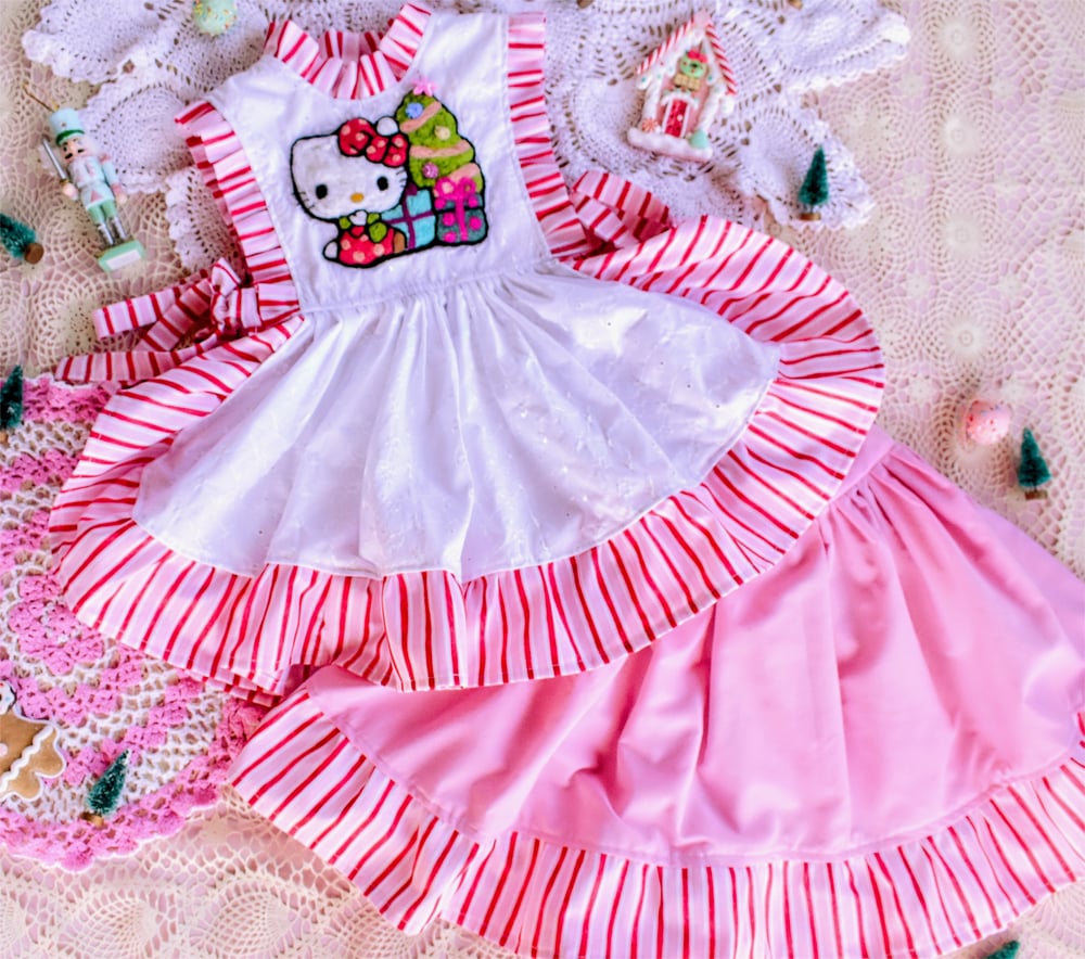 Image of Hello Kitty Inspired Vintage Pinnie no. 004