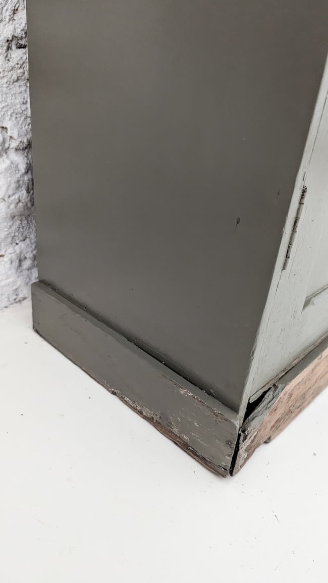 Petite armoire d'atelier 