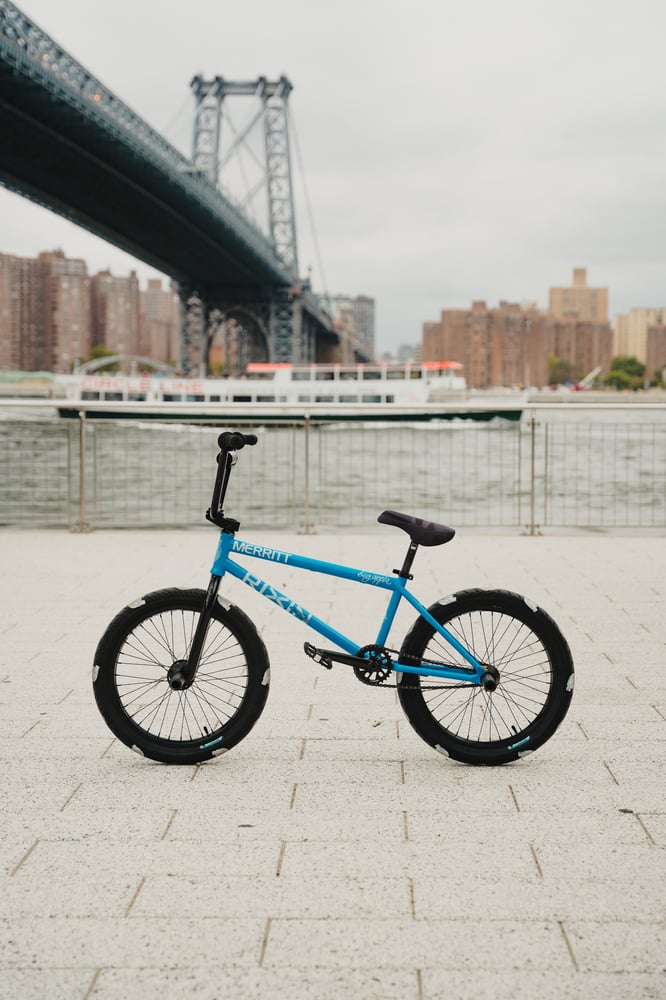 Image of Rixin Billy Perry Big Apple Frame