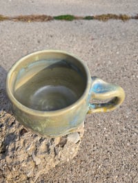 Image 5 of Big Golden Haze Mug- with black footed bottom