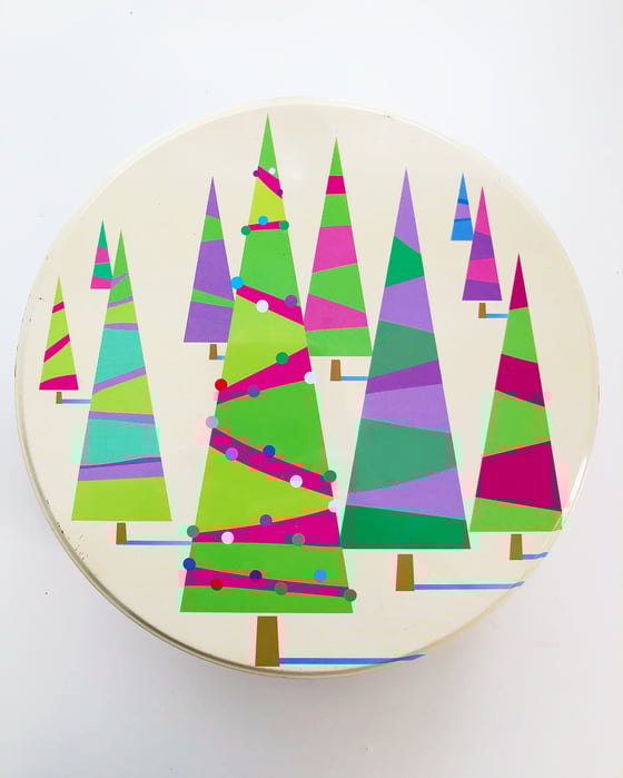 Image of BISCUITS & BUTTONS SEWING KIT - CHRISTMAS TREES