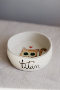 Image 12 of Comedero personalizado para mascotas, con el nombre y la ilustración de tu peludin