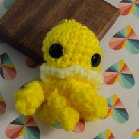 Image 5 of Crochet Jellyfish Keychain