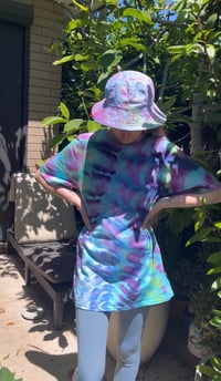 Image 3 of Psychedelic roll men’s (unisex) ice dyed size M
