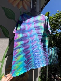Image 2 of Psychedelic roll men’s (unisex) ice dyed size M