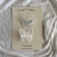 Snowy Butterfly Clip