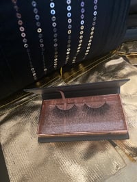 Image 1 of Diosa eyelashes 