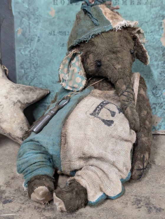 AVAILABLE FOR PURCHASE / Whendi's Bears