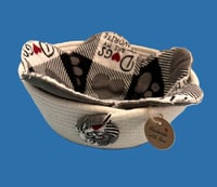 Image 1 of Handmade rope basket w/koozie, 