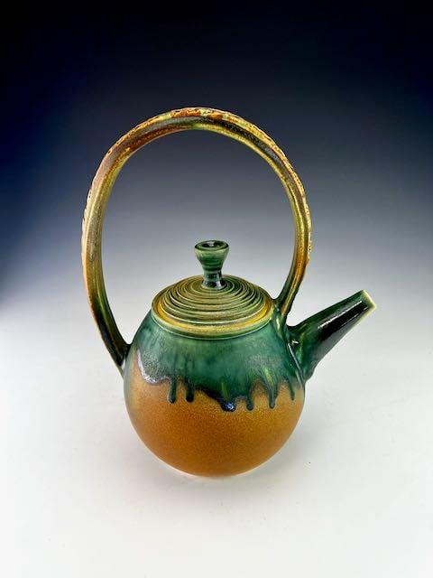 Image of Overhandle teapot (SHW)