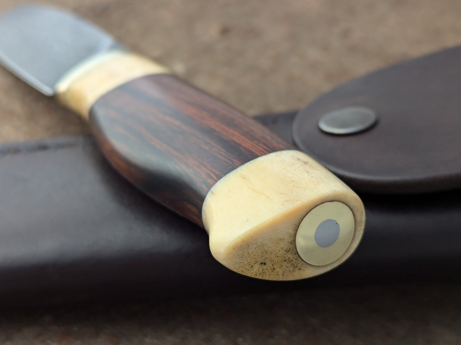 Image of Damascus bushcraft knife 