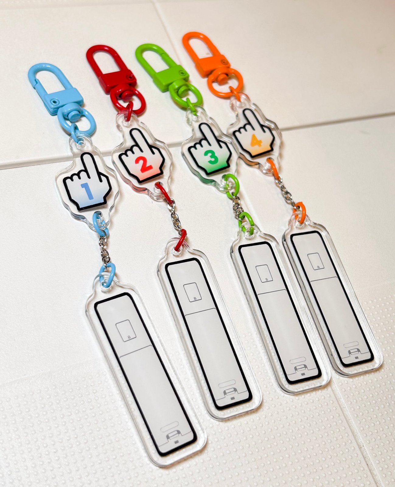 スマホアクセサリー wii Wiimote Matching Keychains | puccanoodles
