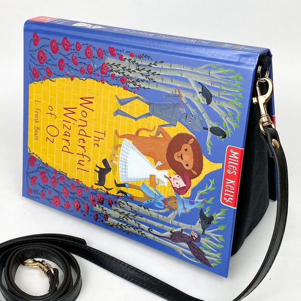 Image of The Wonderful Wizard of Oz Book Purse