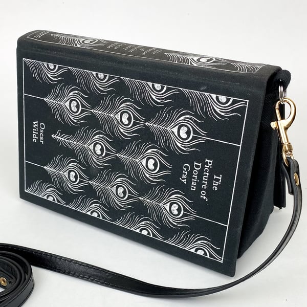 Image of The Picture of Dorian Gray Book Purse, Oscar Wilde