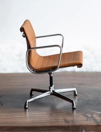 Image 18 of 1/6 Scale Swivel Desk Chair Office Mid Century Modern Designer Chair Dollhouse Miniature