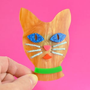 Image of Cat Brooch