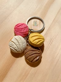 Conchas Keychain