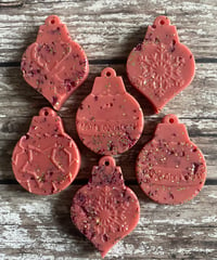 Wild Rhubarb & Cinnamon Bauble Wax Melts