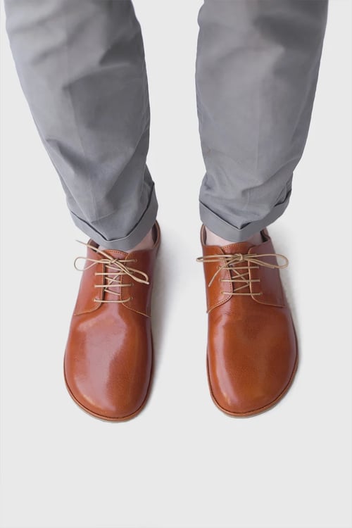 Image of Plain Toe Derby in Veg-tanned Lustrous Tobacco - 42 EU - Ready to Ship