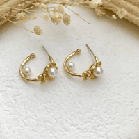 Image 3 of Rosa Mystica