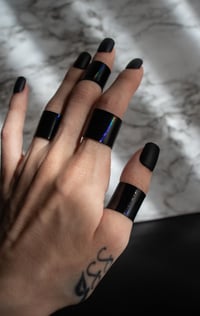 Image 4 of Finger Cuff Iridescent Black Stretch Vinyl