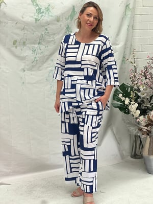 Image of Asymmetrical Linen/Cotton Top - Blue Stripe