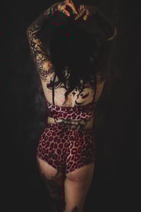 Image 4 of Cut Out Bra Leo pink