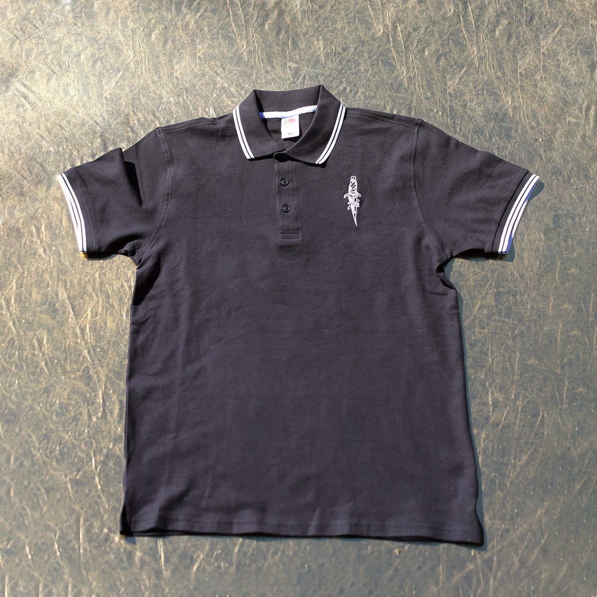 Image of Polo Noir Manches Courtes Dagger - Liseré Blanc et Logo Dagger Brodé