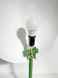 Image 5 of //RESERVADA//  LÁMPARA DE MESA EN COLOR VERDE, AÑOS 70