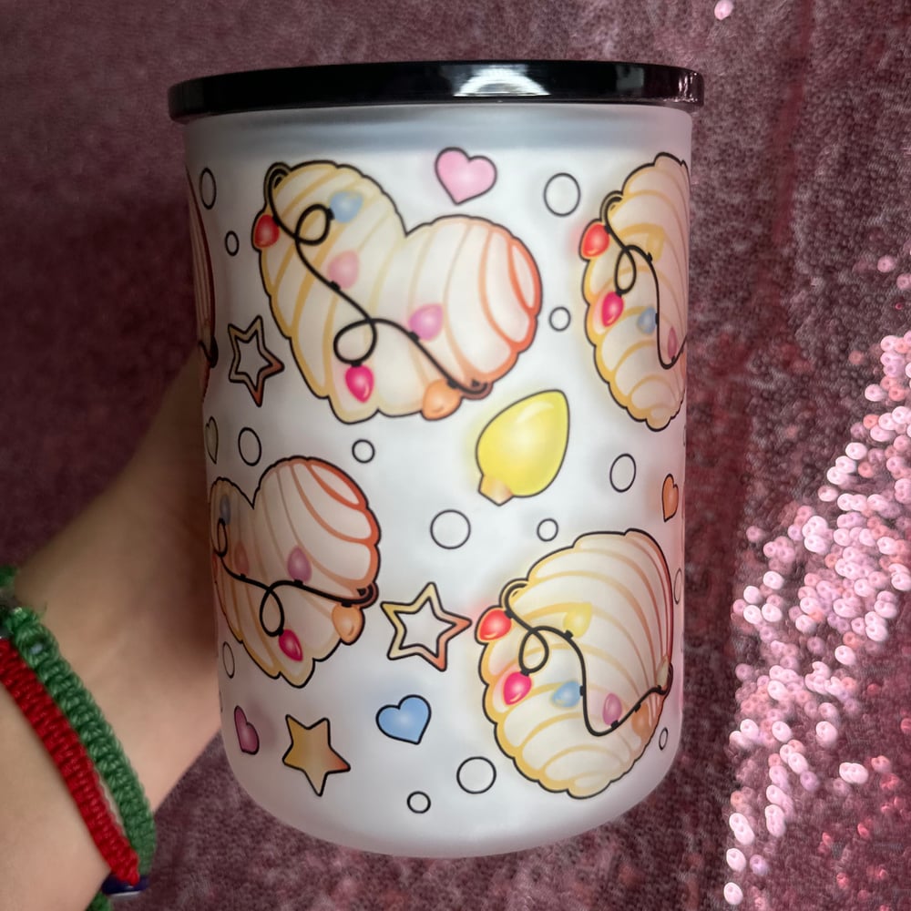 Image of Christmas Lights Conchas 17oz Glass Mug🎄✨