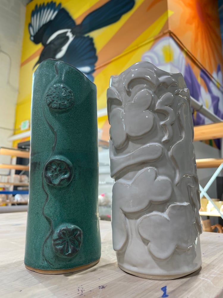 Image of Floral vase making 