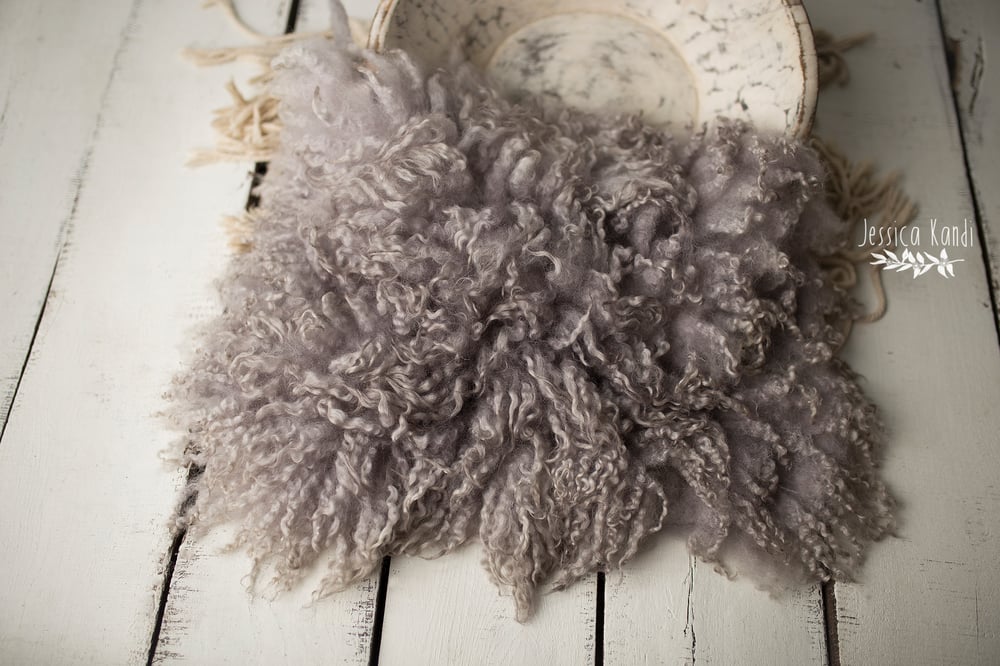 Image of Smoke hand felted fur