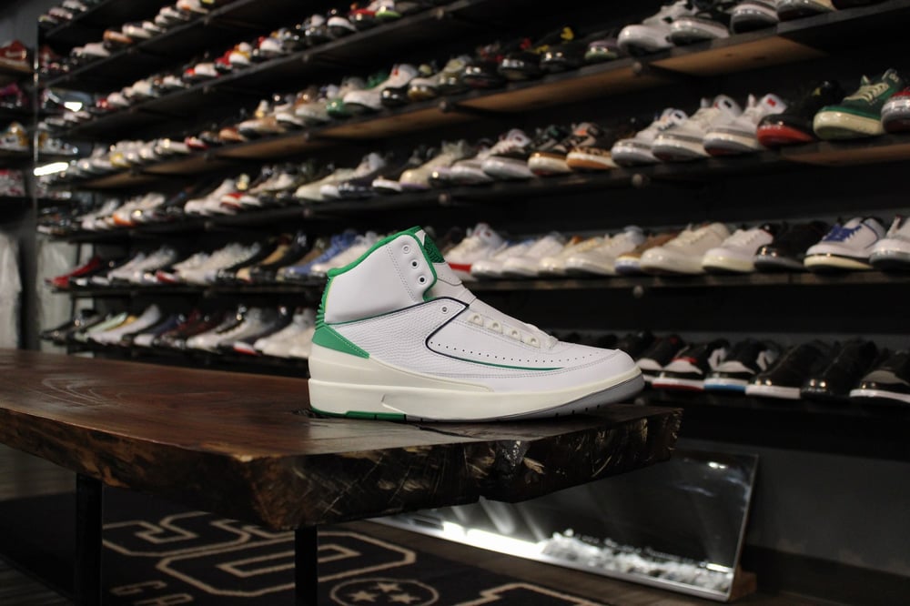 Air Jordan II (2) "Lucky Green"