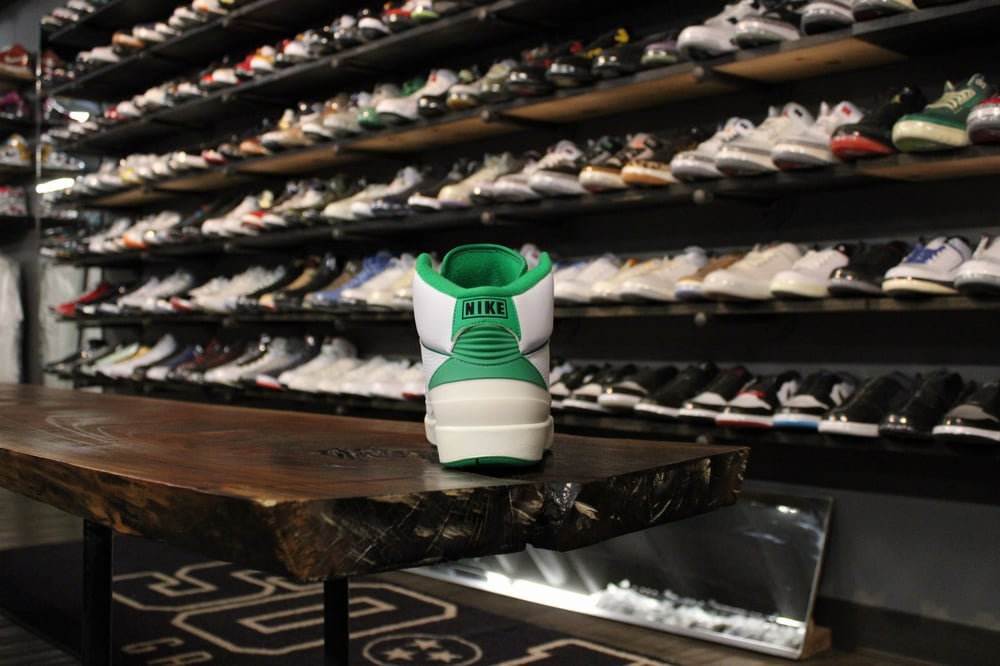 Air Jordan II (2) "Lucky Green"