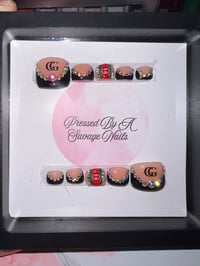 Image 3 of Designer Press On To Nails