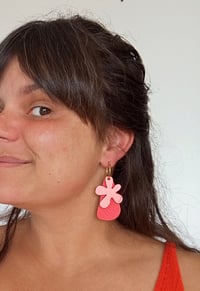Image 5 of Boucles d'oreilles "Nerina" en cuir upcyclé 