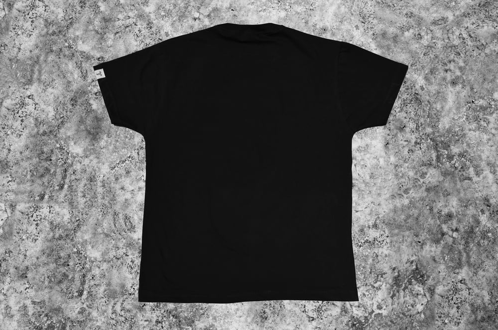 Essential Logo Heavy  Black T-shirt