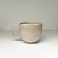 Image 1 of Mug blanc et beige