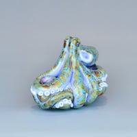 Image 4 of XXL. Reticulated Periwinkle 3D Octopus - Flamework Glass Sculpture