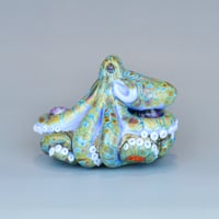 Image 5 of XXL. Reticulated Periwinkle 3D Octopus - Flamework Glass Sculpture