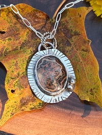 Image 5 of Flowering Tube Onyx Pendant