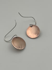 Image 3 of Copper Disc Earrings with Green Onyx and Spiny Oyster