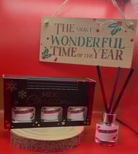Image 4 of Christmas Reed Diffuser set