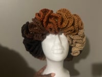 Latte Crown Ruffle Hat 