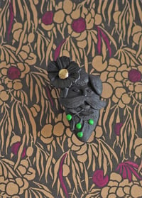 Image 5 of Broche BRABU