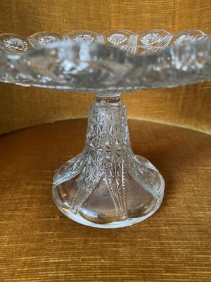 Image of Grande coupe ou support à gateau en verre manganèse